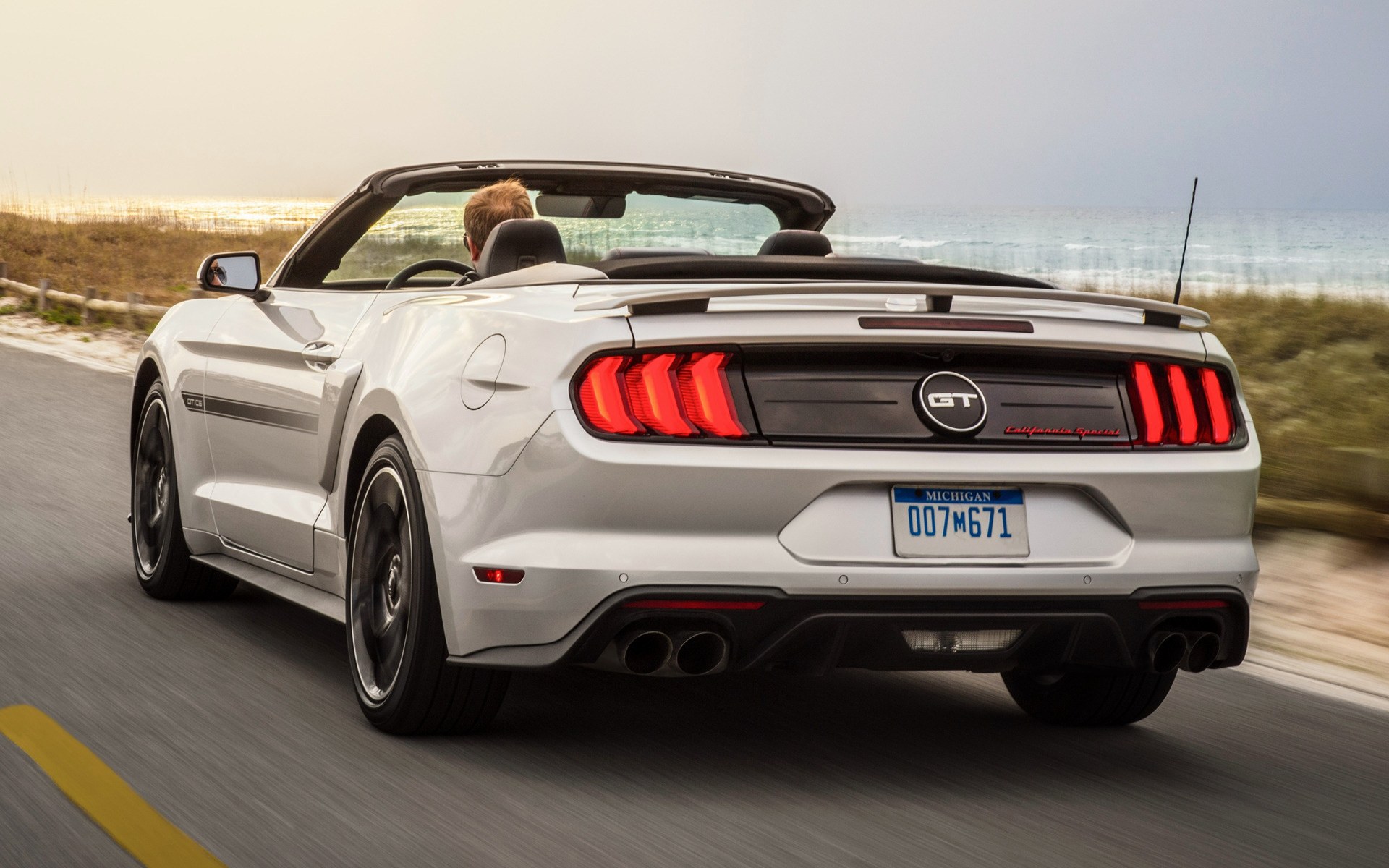 Ford Mustang GT cabrio - Ibiza Travel